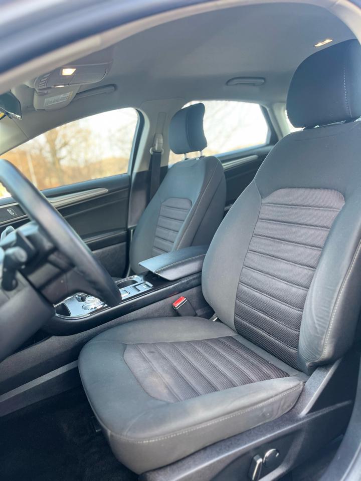 Ford Fusion SE FWD 2018