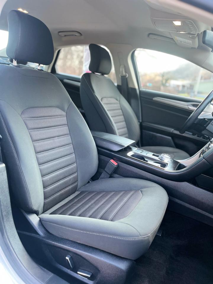 Ford Fusion SE FWD 2018