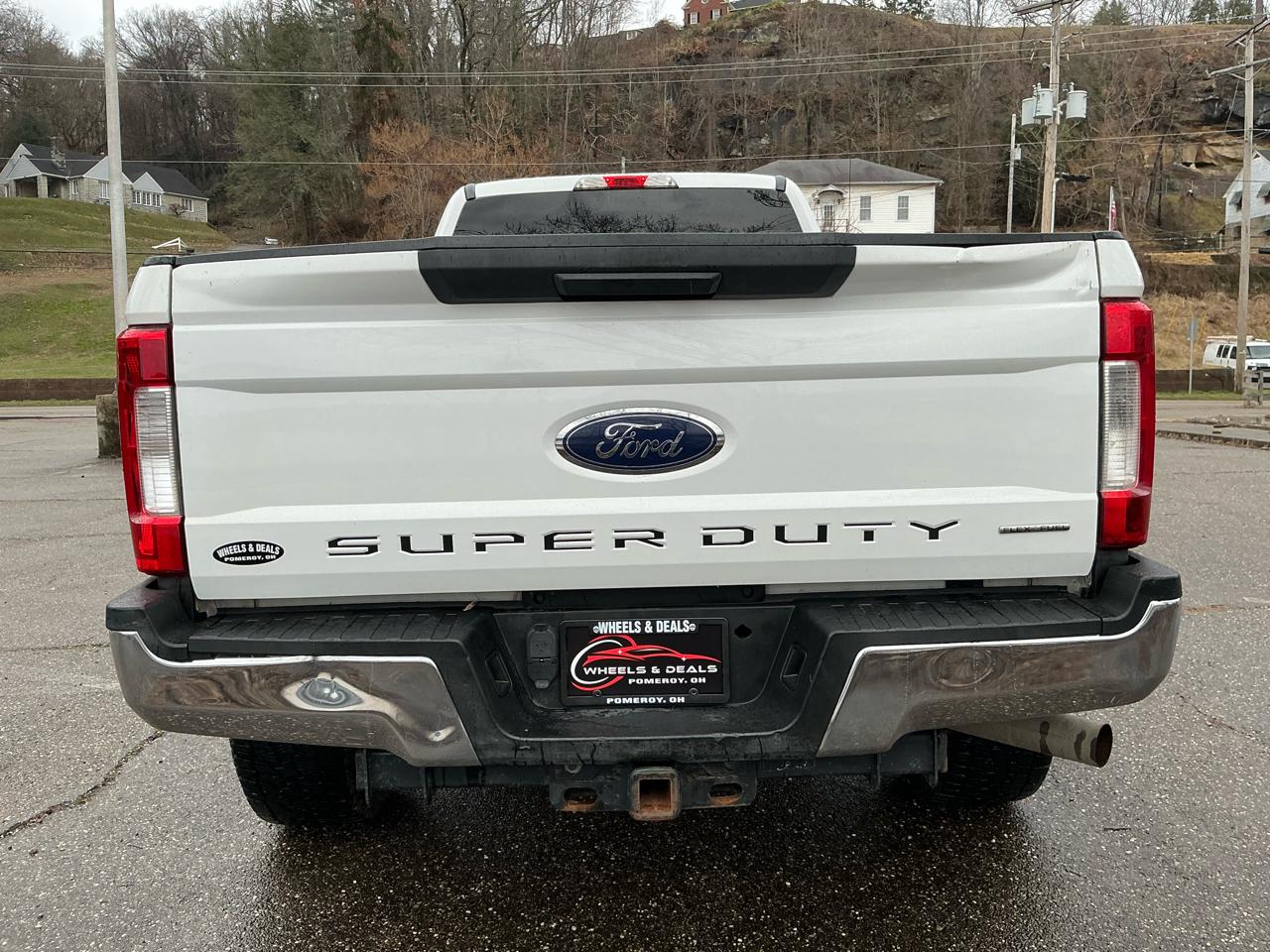 Ford Super Duty F-250 SRW King Ranch 4WD Crew Cab 8' Box 2017