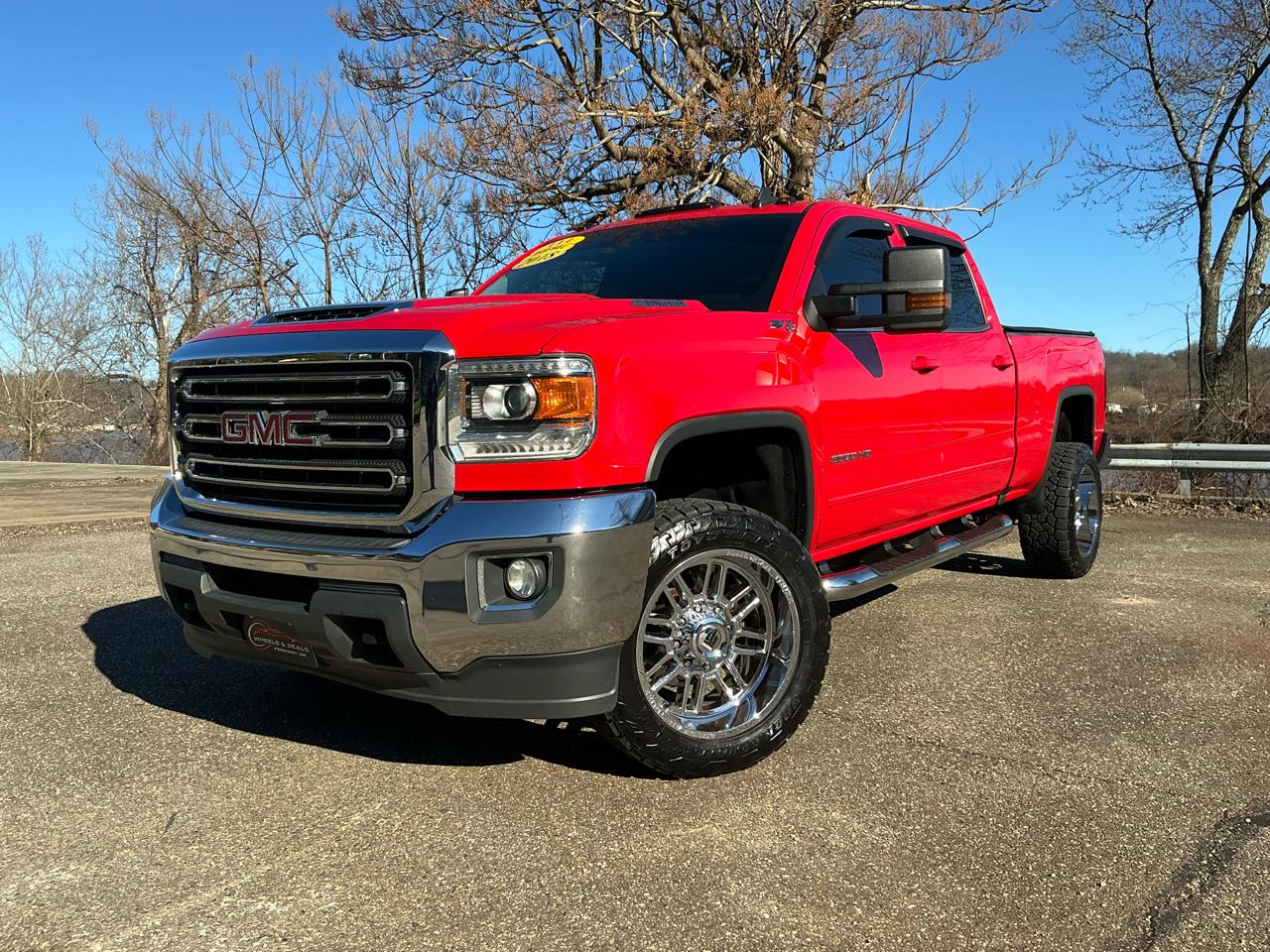 2018 GMC Sierra 2500HD 4WD Crew Cab 153.7" SLE