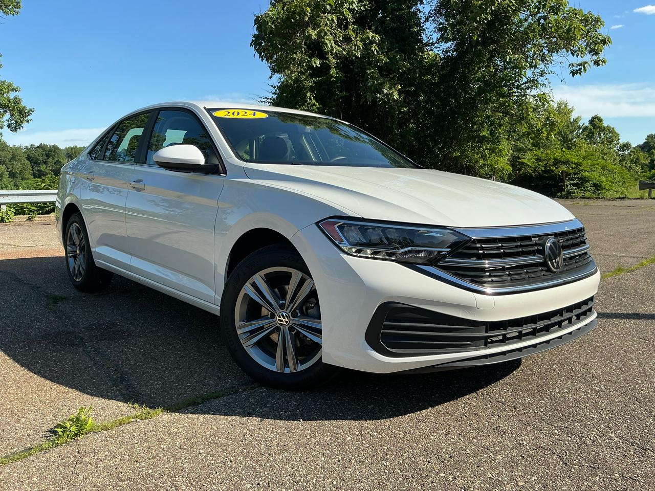 2024 Volkswagen Jetta SE Auto