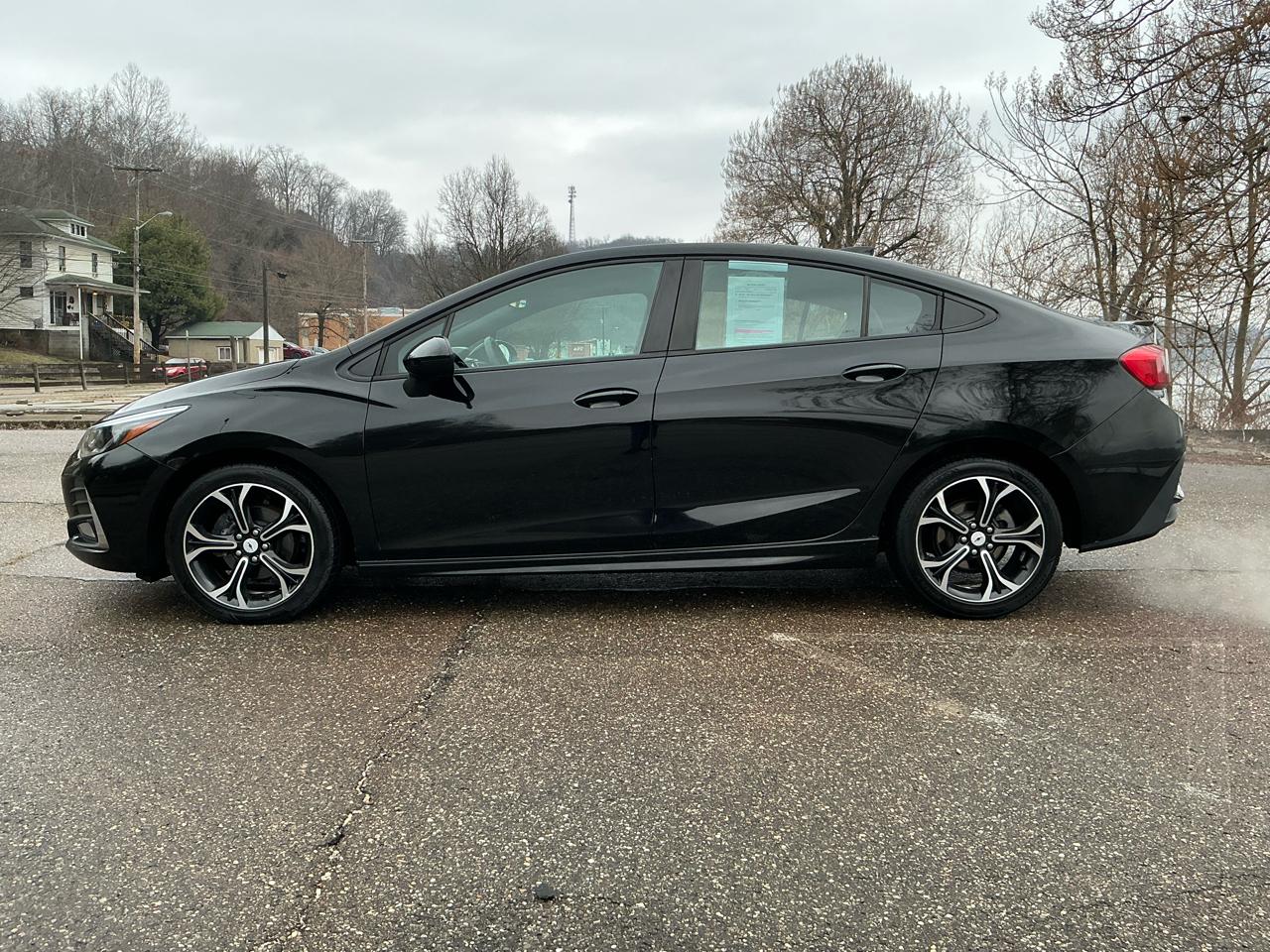 Chevrolet Cruze 4dr Sdn LT 2019