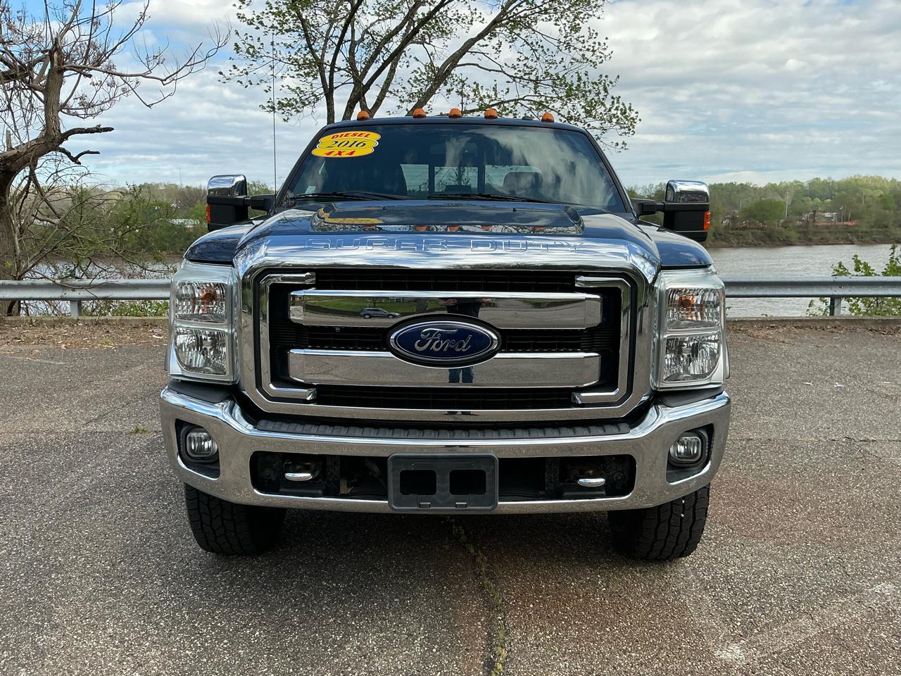 Ford Super Duty F-350 SRW 4WD Crew Cab 172" Lariat 2016