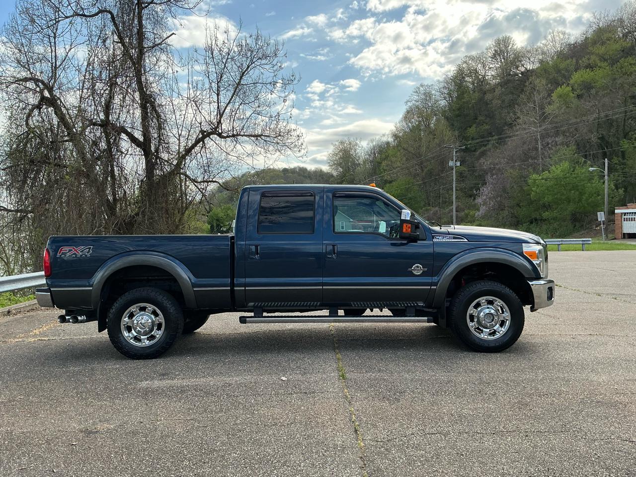 Ford Super Duty F-350 SRW 4WD Crew Cab 172" Lariat 2016
