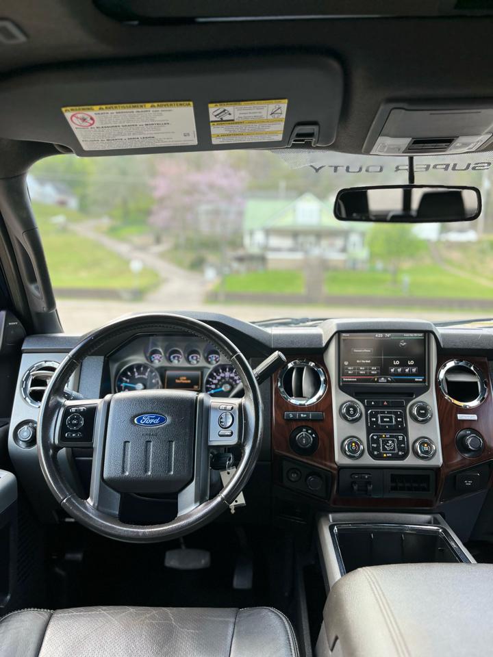 Ford Super Duty F-350 SRW 4WD Crew Cab 172" Lariat 2016