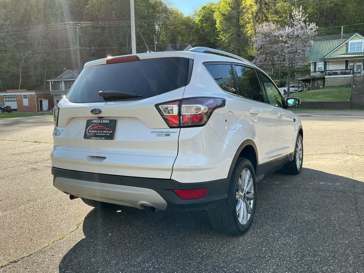 Ford Escape Titanium 4WD 2017