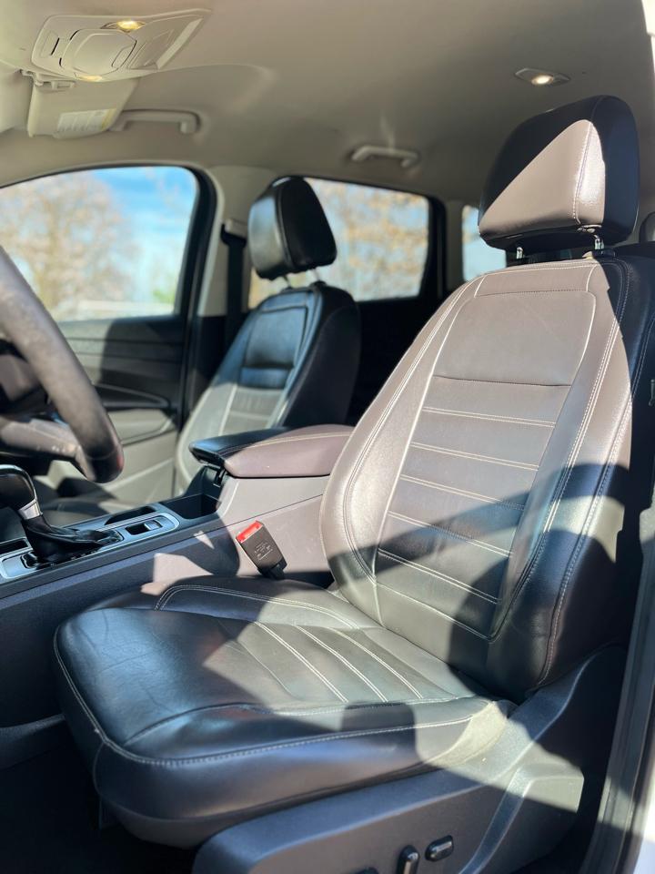 Ford Escape Titanium 4WD 2017