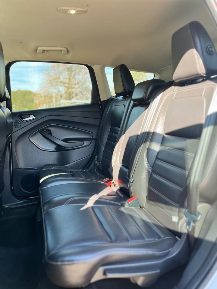 Ford Escape Titanium 4WD 2017