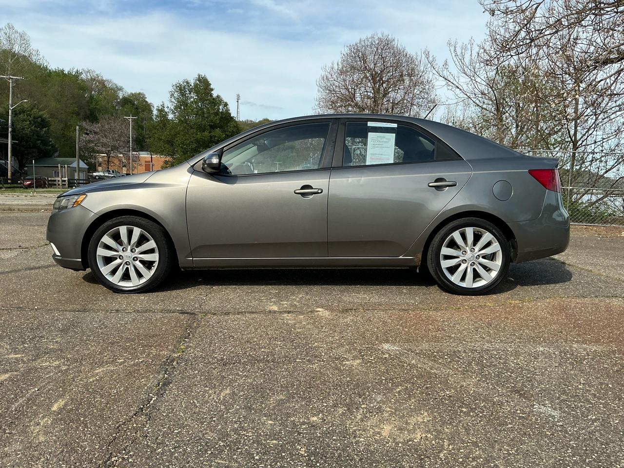 Kia Forte 4dr Sdn Auto SX 2010