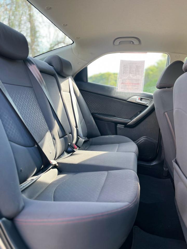 Kia Forte 4dr Sdn Auto SX 2010