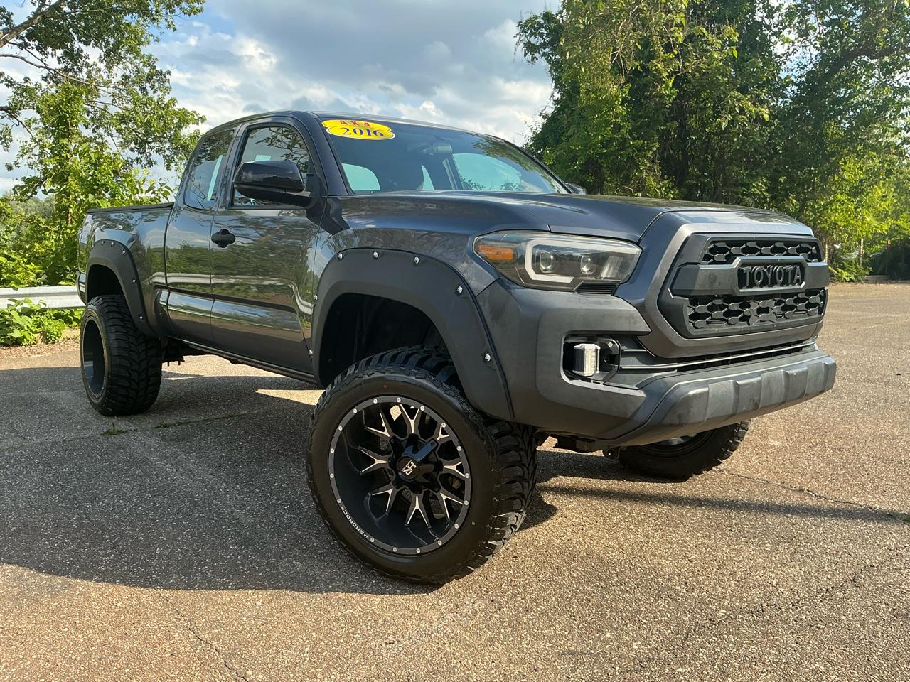2016 Toyota Tacoma 4WD Access Cab I4 AT SR5 (Natl)