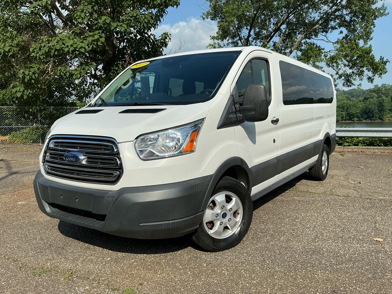 2017 Ford Transit Wagon T-350 148" Low Roof XL Sliding RH Dr