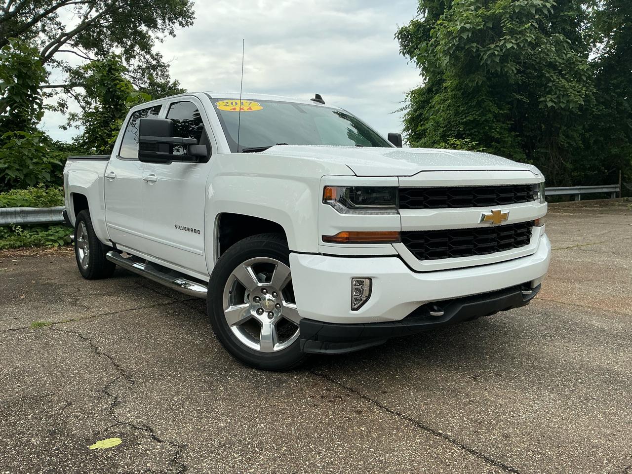 Chevrolet Silverado 1500 4WD Crew Cab 143.5" LT w/2LT 2017
