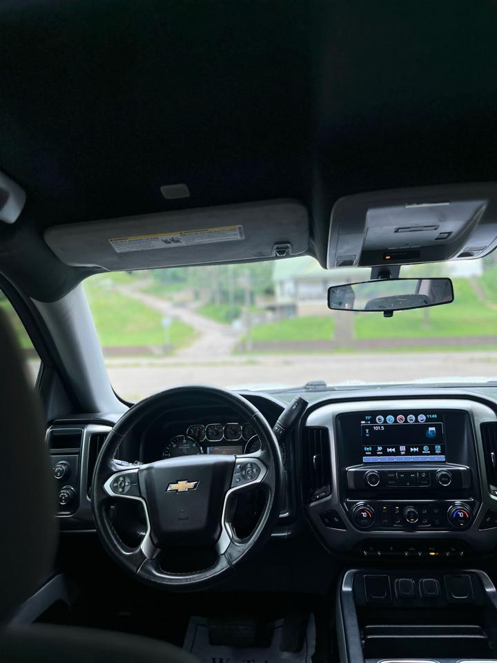 Chevrolet Silverado 1500 4WD Crew Cab 143.5" LT w/2LT 2017