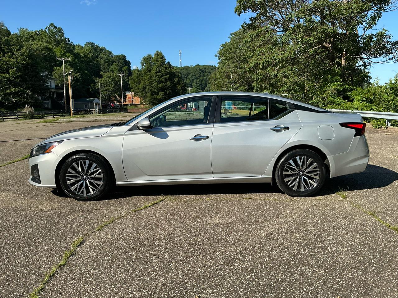 Nissan Altima 2.5 SV Sedan 2023