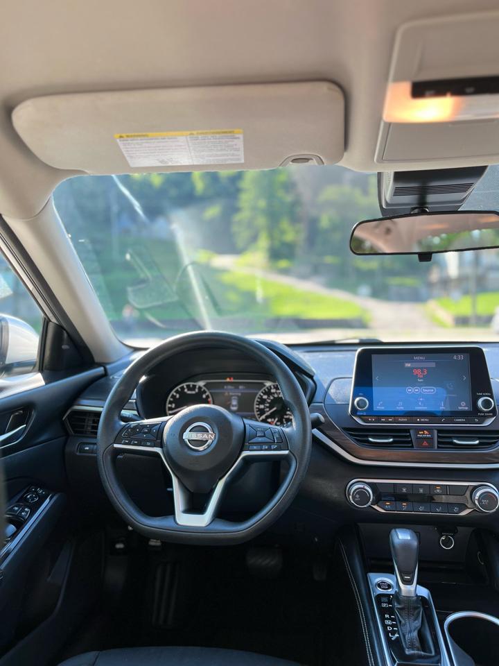 Nissan Altima 2.5 SV Sedan 2023