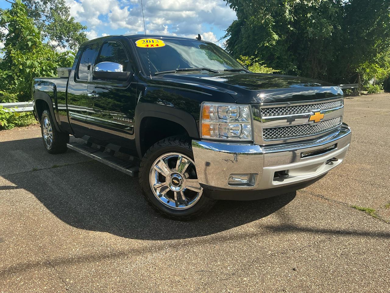 2013 Chevrolet Silverado 1500 4WD Ext Cab 143.5" LT