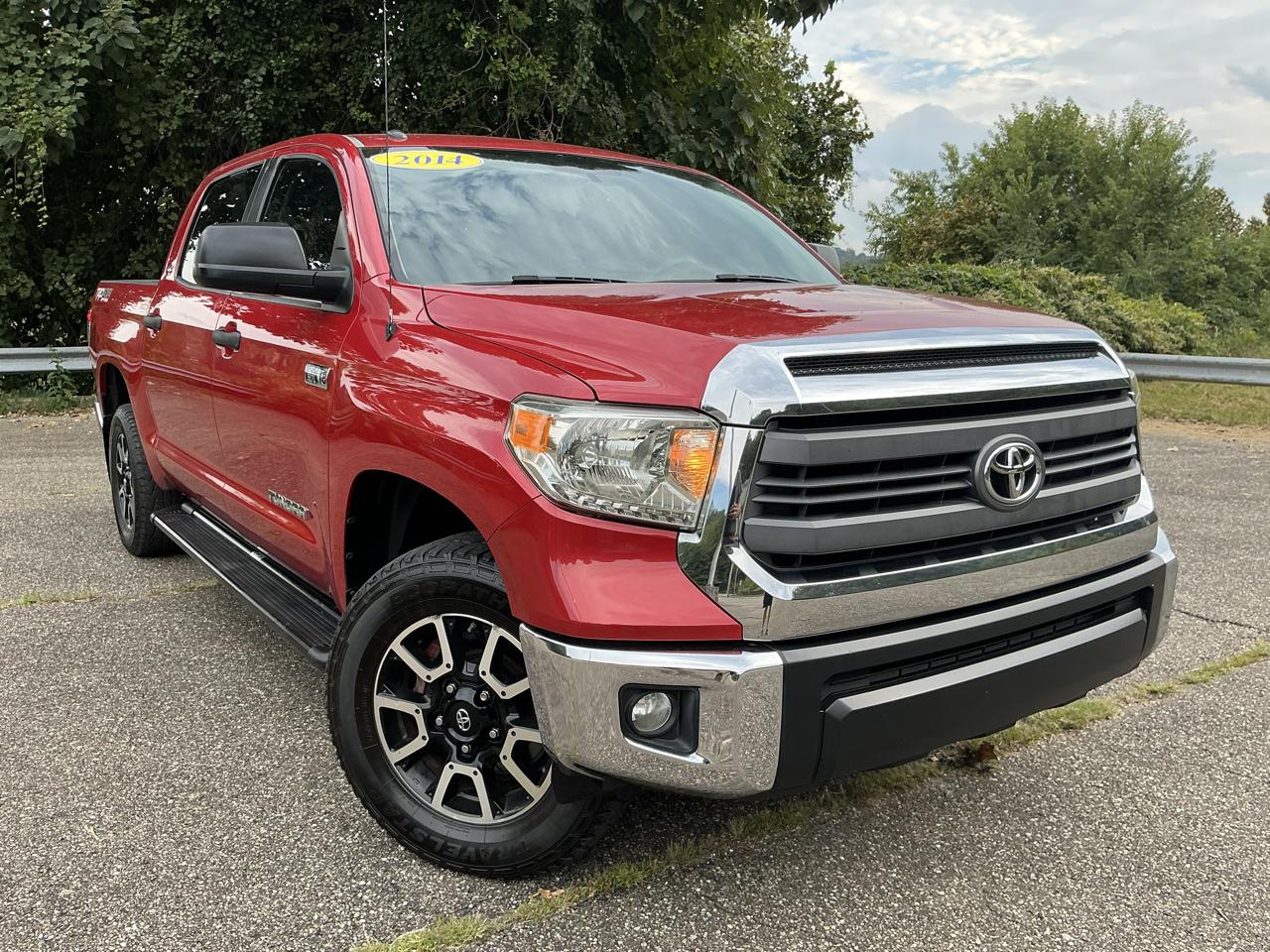 2014 Toyota Tundra 4WD Truck CrewMax 5.7L V8 6-Spd AT SR5 (Natl)