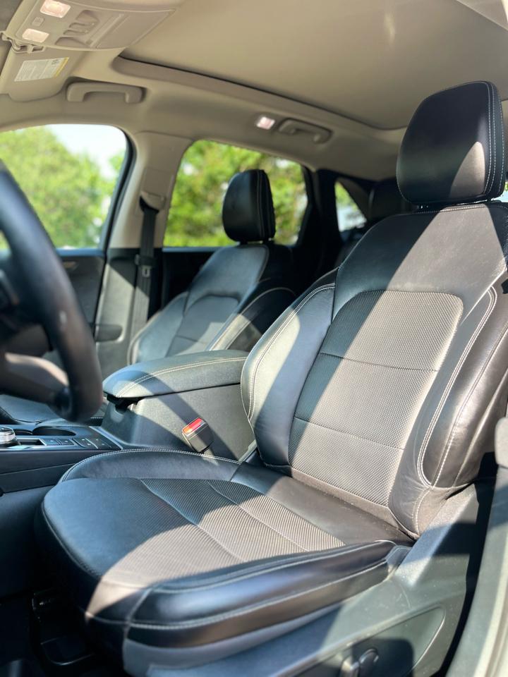 Ford Escape Titanium AWD 2020