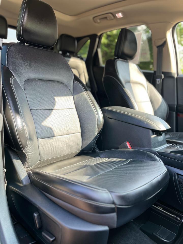 Ford Escape Titanium AWD 2020