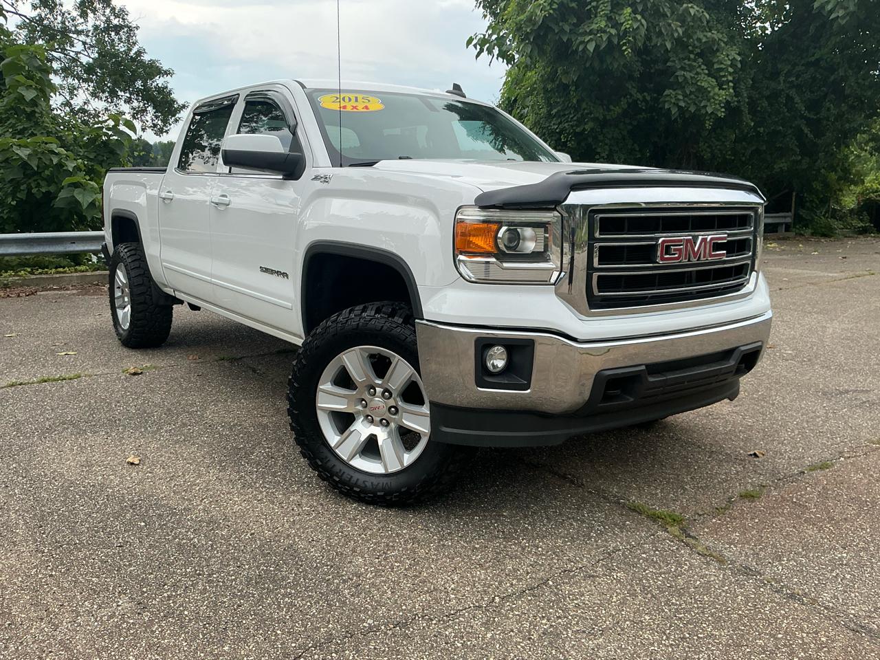 2015 GMC Sierra 1500 4WD Crew Cab 143.5" SLE