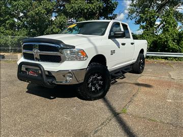 2020 RAM 1500 Classic Tradesman 4x4 Quad Cab 6'4" Box