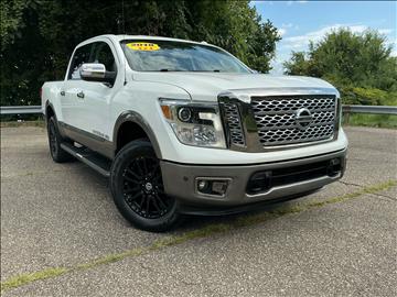 2018 Nissan Titan 4x4 Crew Cab Platinum Reserve
