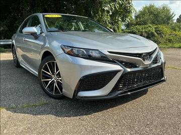 2023 Toyota Camry Hybrid SE Nightshade CVT (Natl)
