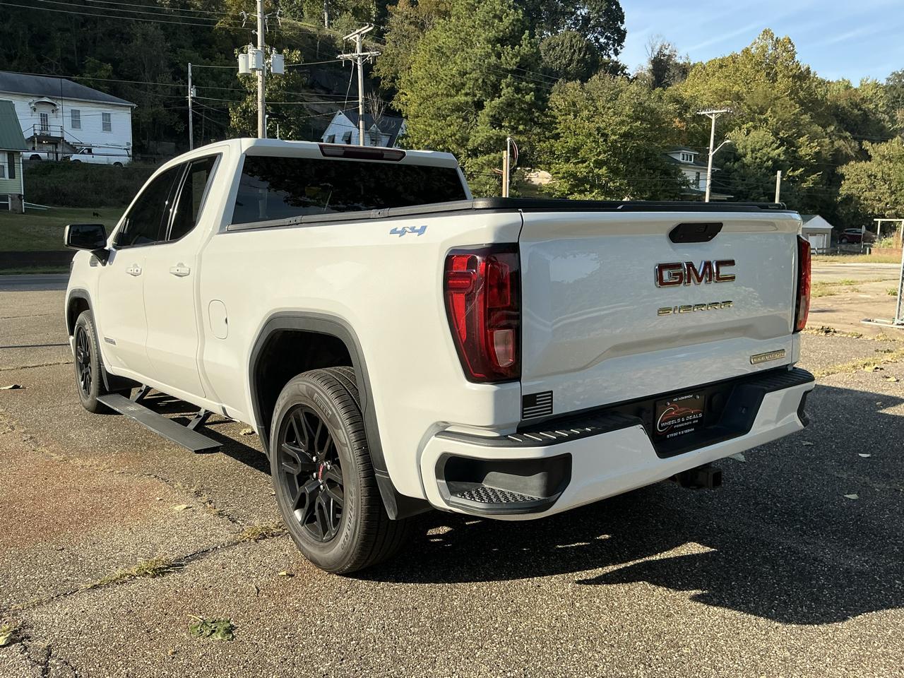 GMC Sierra 1500 4WD Double Cab 147" Elevation w/3SB 2021