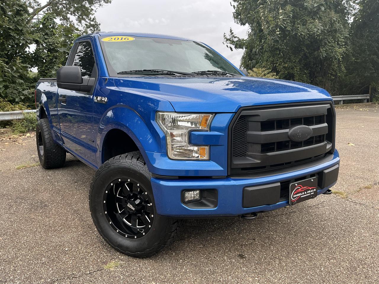 2016 Ford F-150 4WD Reg Cab 122.5" XL