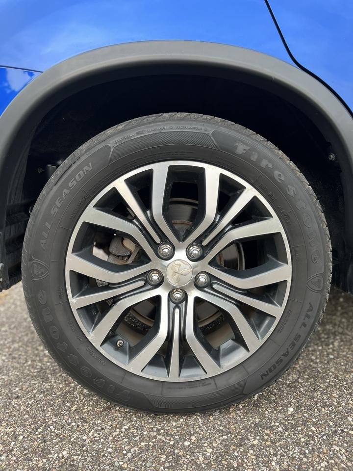 Mitsubishi Outlander Sport ES 2.0 AWC CVT 2017
