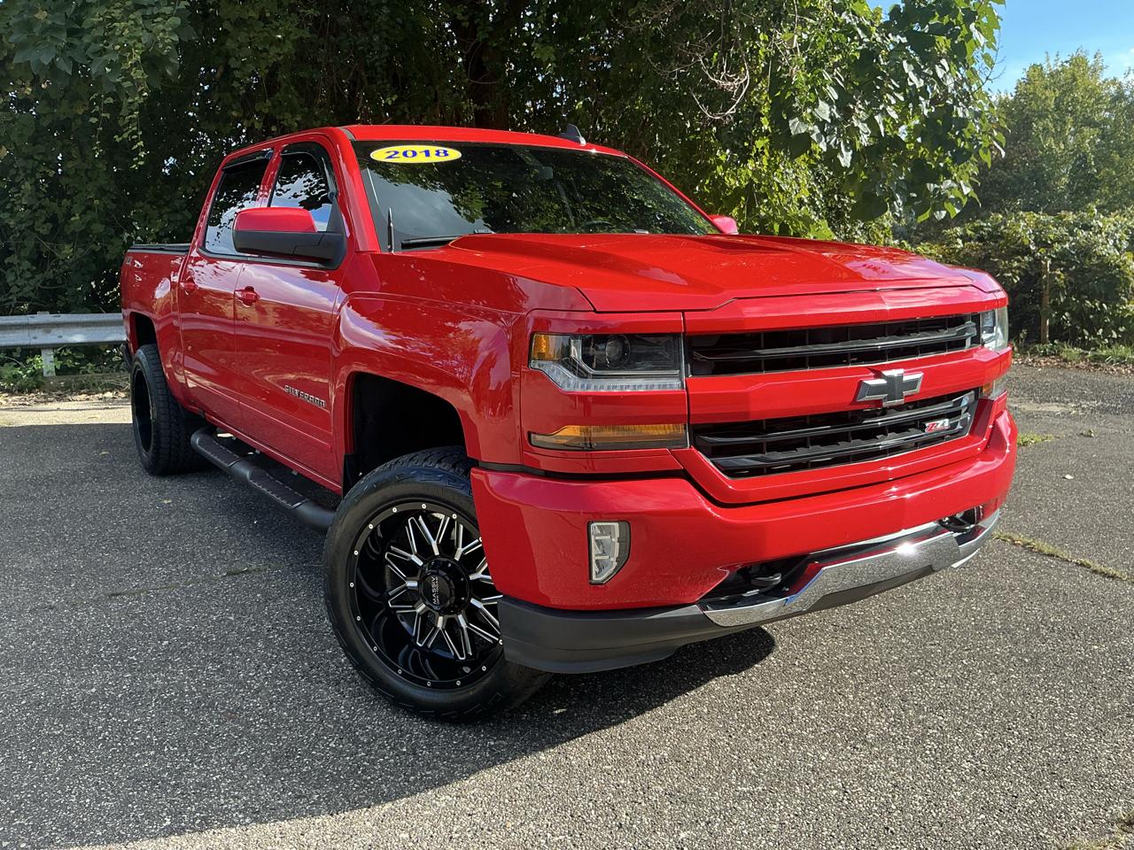Chevrolet Silverado 1500 4WD Crew Cab 143.5" LT w/2LT 2018