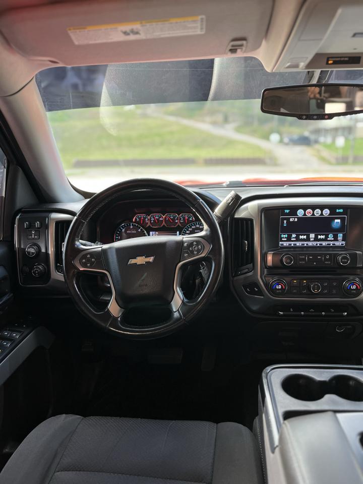 Chevrolet Silverado 1500 4WD Crew Cab 143.5" LT w/2LT 2018