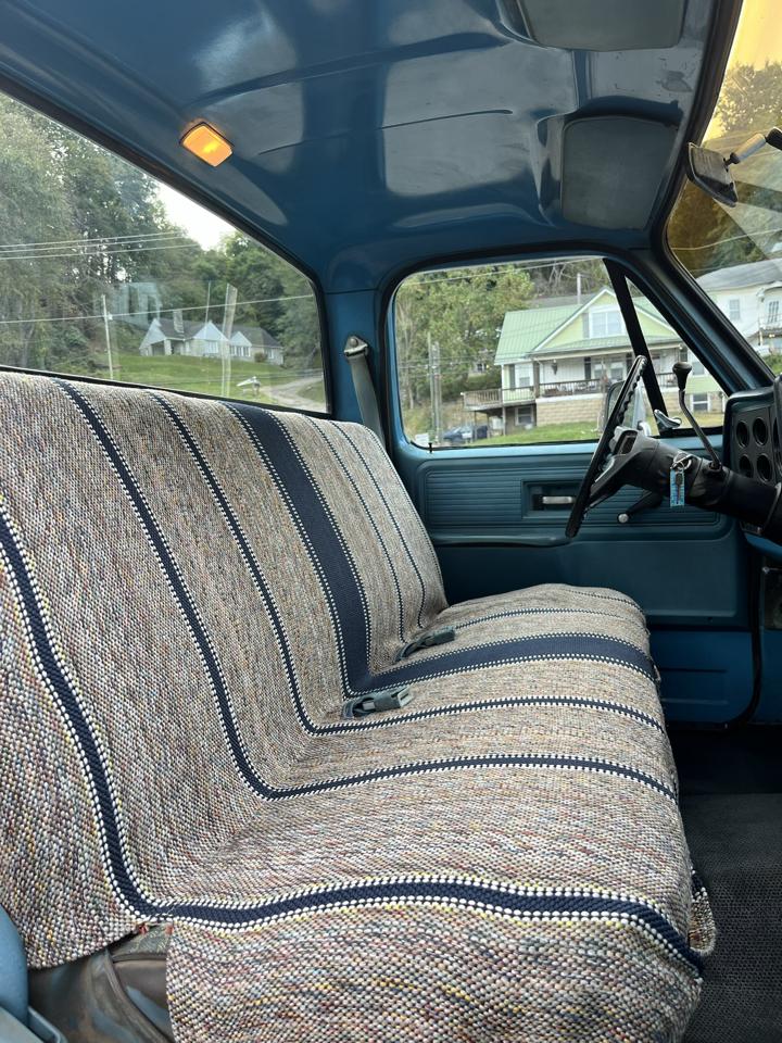 Chevrolet C/K 10 Series Custom Deluxe 2WD 1979