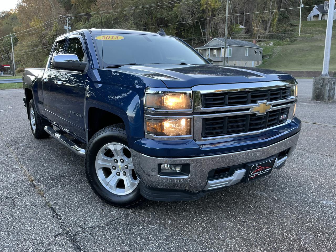 2015 Chevrolet Silverado 1500 4WD Double Cab 143.5" LT w/2LT