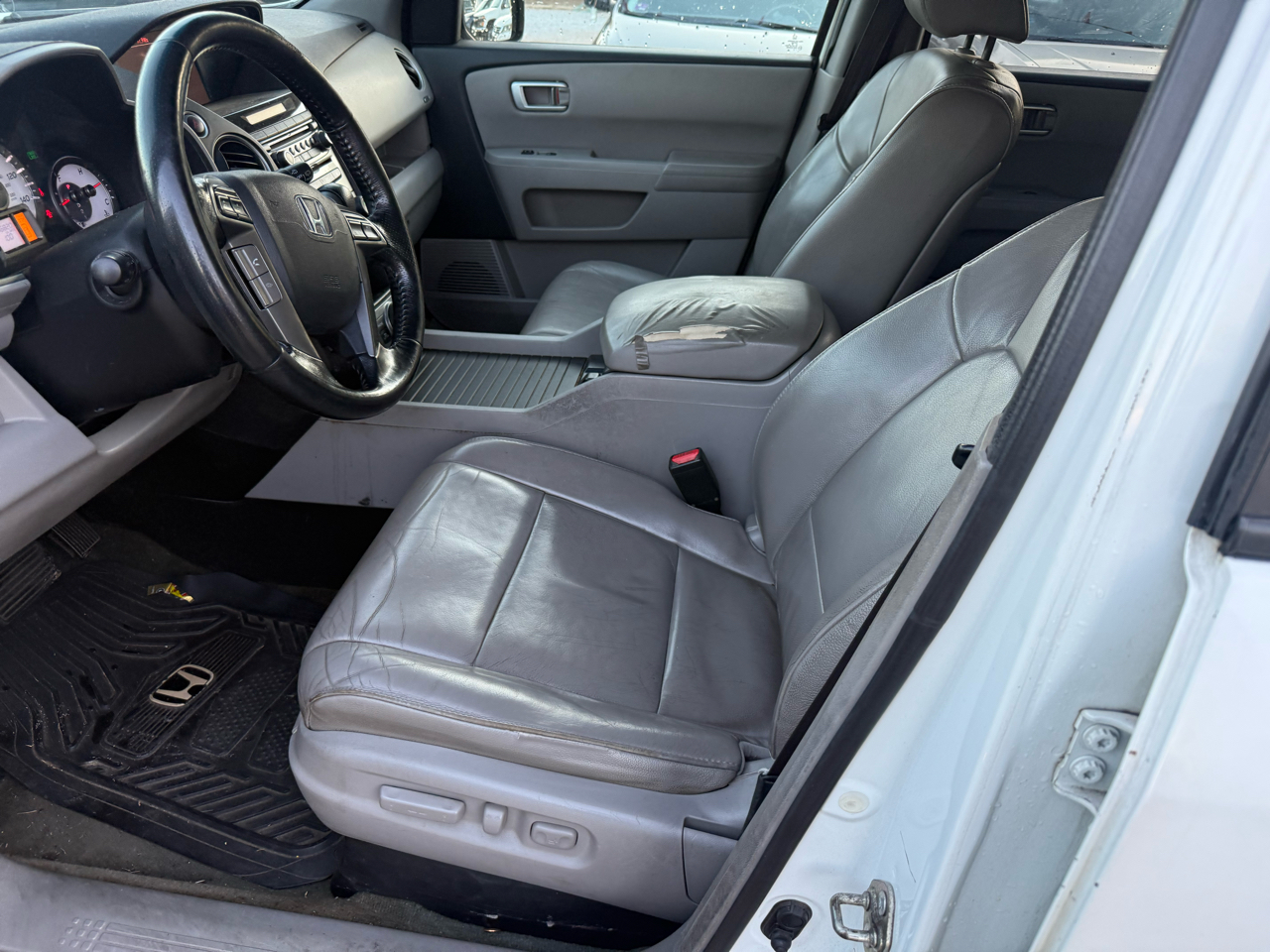 Honda Pilot EX-L 4WD 5-Spd AT with DVD 2014 Honda Pilot EX-L 4WD 5-Spd AT with DVD 2014