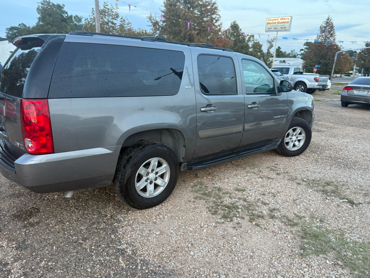 GMC Yukon XL SLE-1 1/2 Ton 2WD 2007 GMC Yukon XL SLE-1 1/2 Ton 2WD 2007