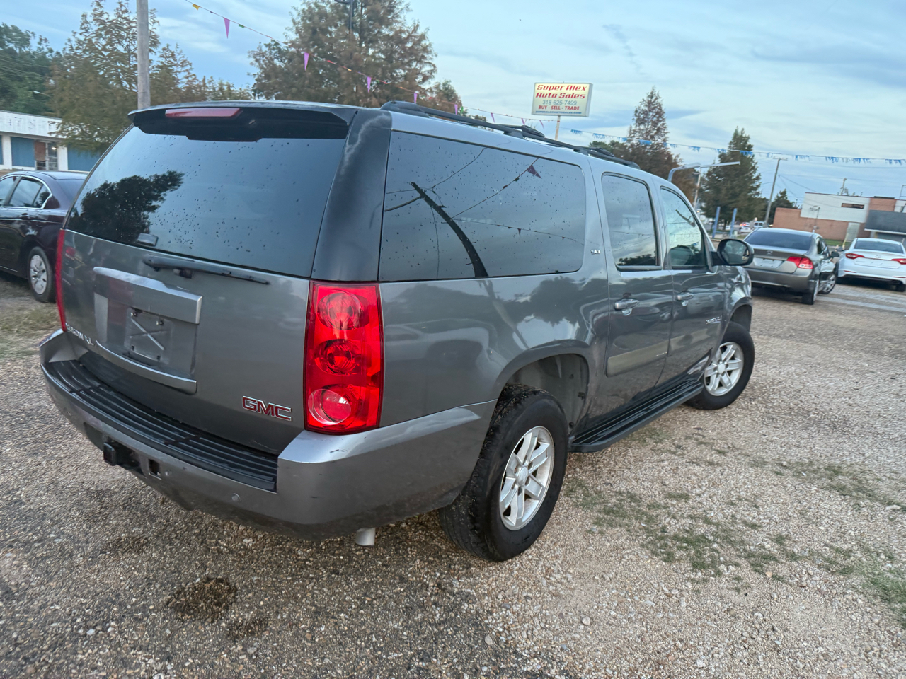 GMC Yukon XL SLE-1 1/2 Ton 2WD 2007 GMC Yukon XL SLE-1 1/2 Ton 2WD 2007