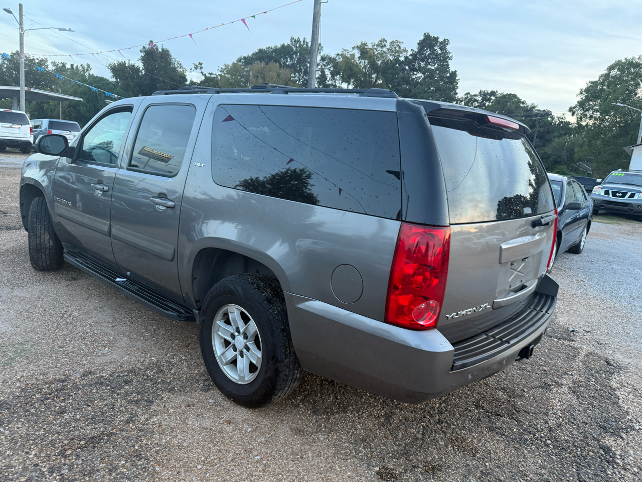 GMC Yukon XL SLE-1 1/2 Ton 2WD 2007 GMC Yukon XL SLE-1 1/2 Ton 2WD 2007