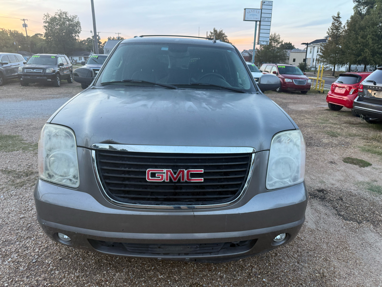 GMC Yukon XL SLE-1 1/2 Ton 2WD 2007 GMC Yukon XL SLE-1 1/2 Ton 2WD 2007