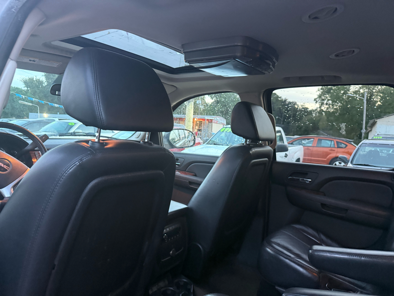 GMC Yukon XL SLE-1 1/2 Ton 2WD 2007 GMC Yukon XL SLE-1 1/2 Ton 2WD 2007