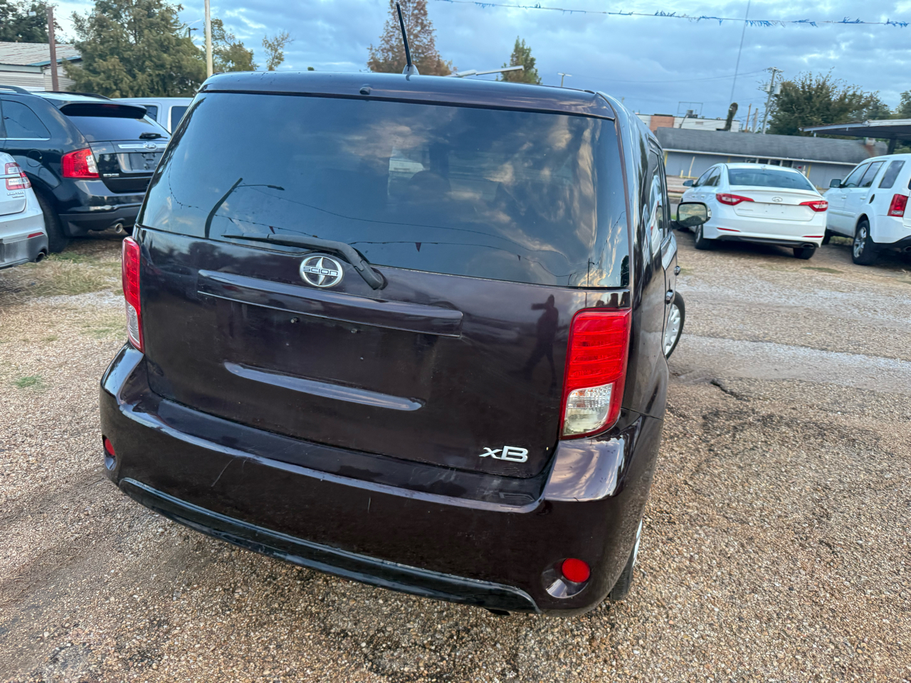 Scion xB 5-Door Wagon 5-Spd MT 2014 Scion xB 5-Door Wagon 5-Spd MT 2014