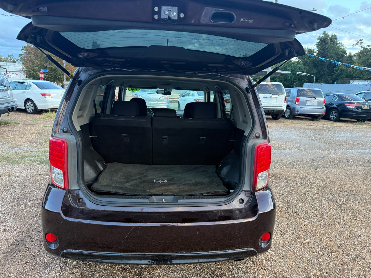 Scion xB 5-Door Wagon 5-Spd MT 2014 Scion xB 5-Door Wagon 5-Spd MT 2014