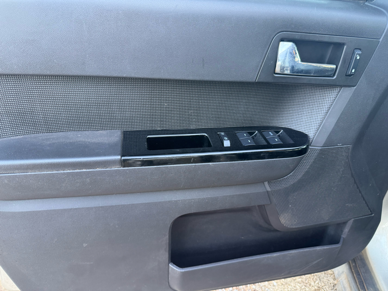 Ford Escape Limited FWD 2010