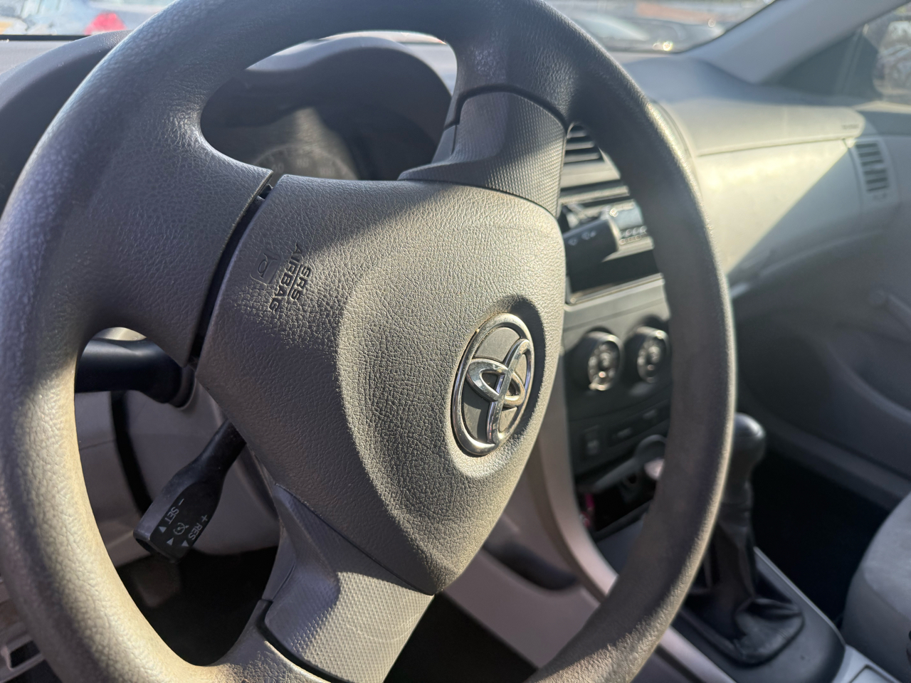 Toyota Corolla 4dr Sdn Base Manual 2009