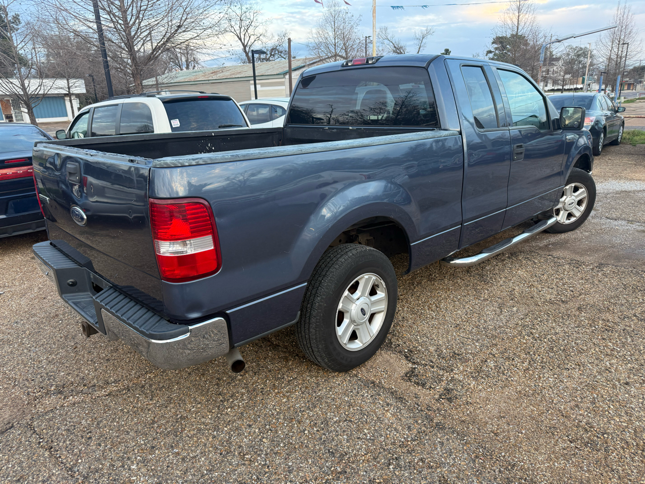 Ford F-150 2WD Supercab 133" FX2 2004