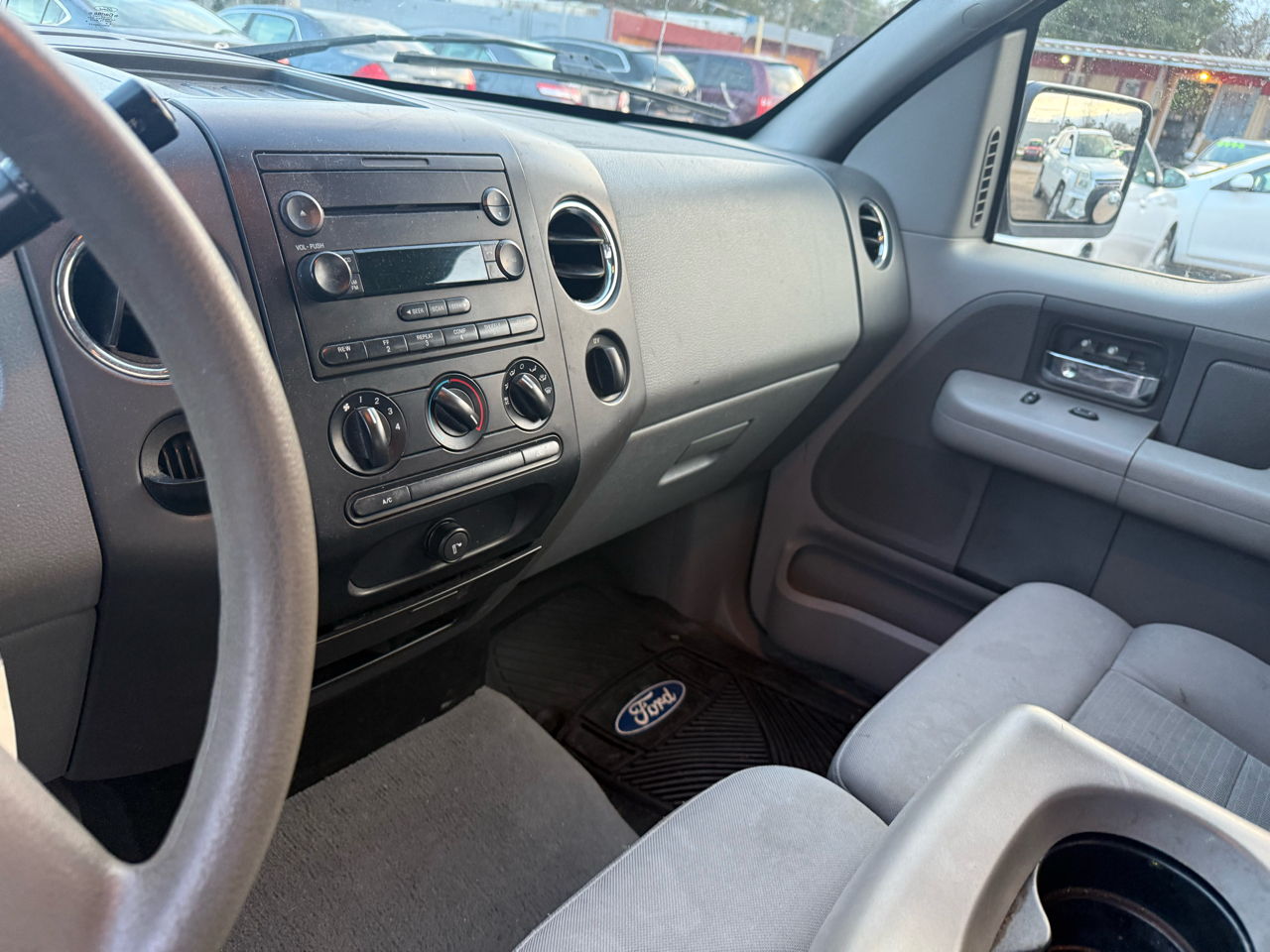 Ford F-150 2WD Supercab 133" FX2 2004