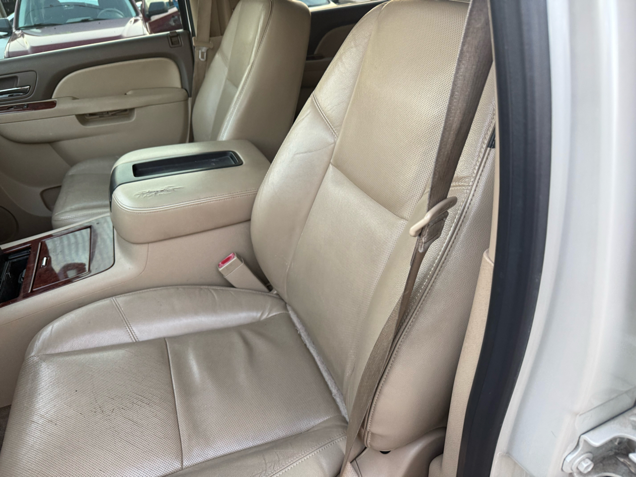 Chevrolet Suburban LTZ 1500 2WD 2013