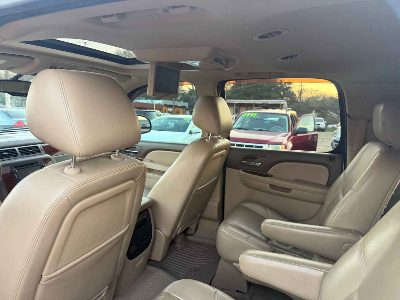 Chevrolet Suburban LTZ 1500 2WD 2013