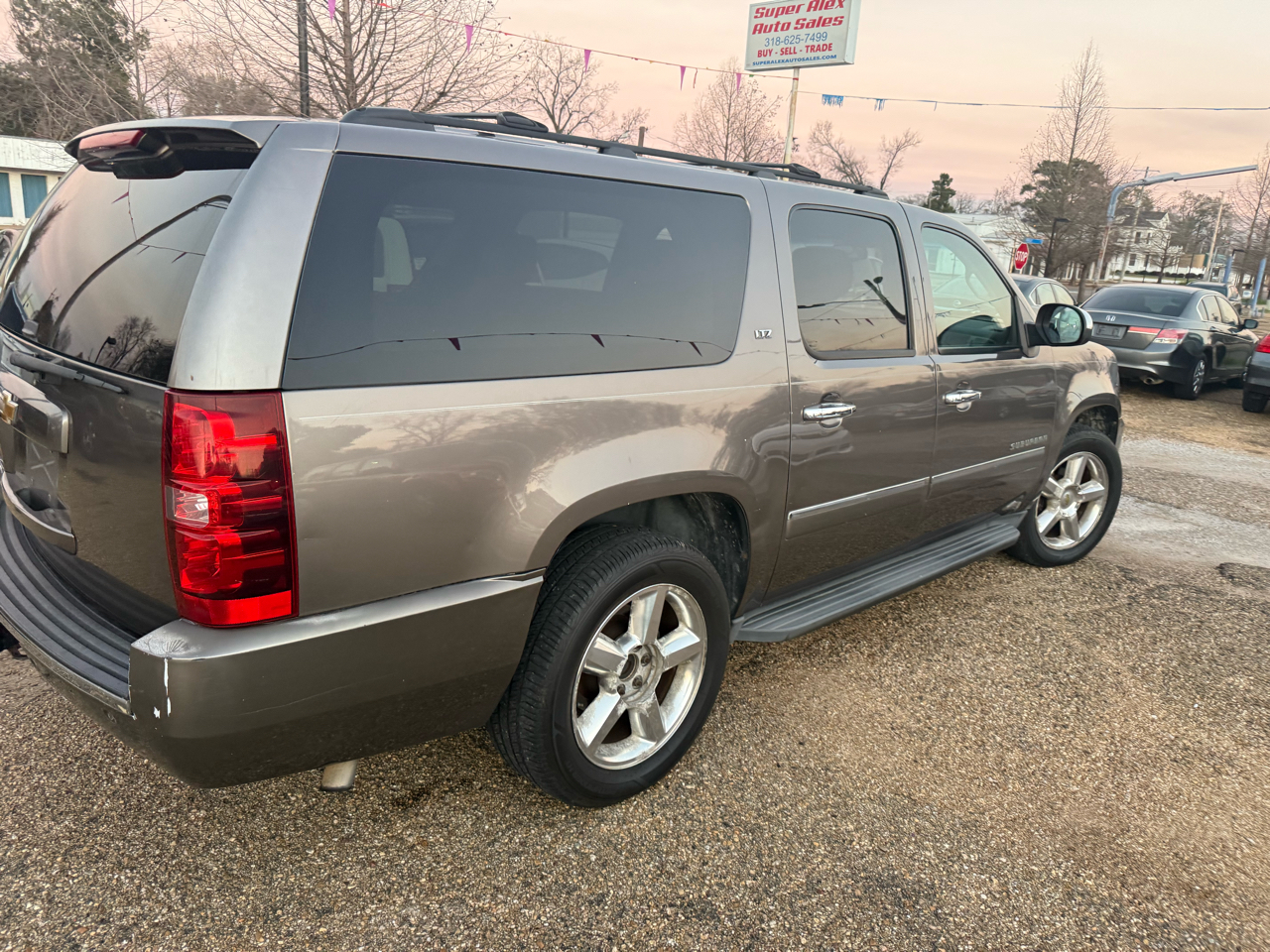 Chevrolet Suburban LTZ 1500 2WD 2013